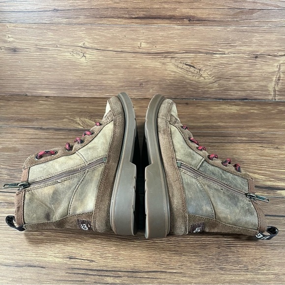 UGG Robley Brown Leather Lace Up Boots Size 4Y Shoes - Picture 3 of 10
